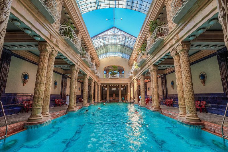Termas al alba: la pausa exacta